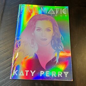 Katy Perry The Prismatic World Tour Book